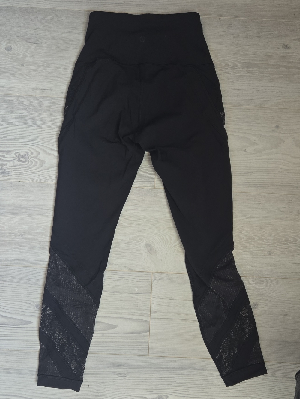 Lululemon Wunder Under Lace Detail - Picture 3 of 4